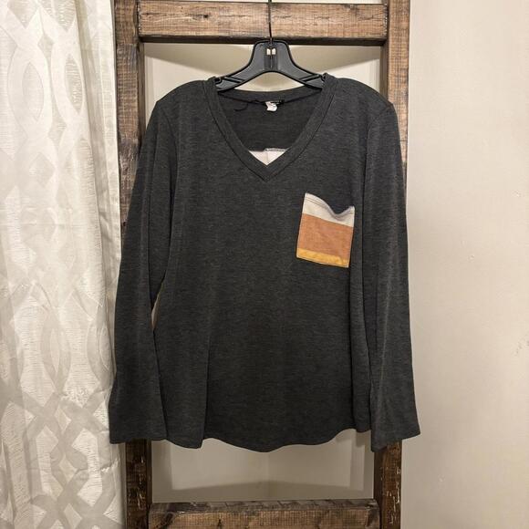 Long Sleeved Pocket Tee - Picture 2 of 4